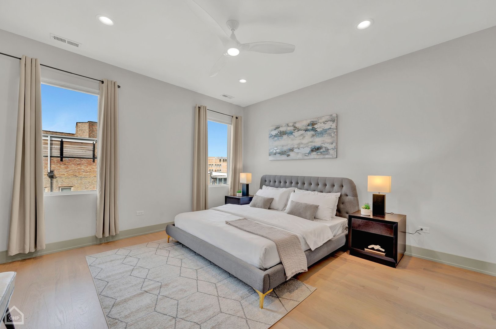 1232 N Bosworth Avenue Unit: 401