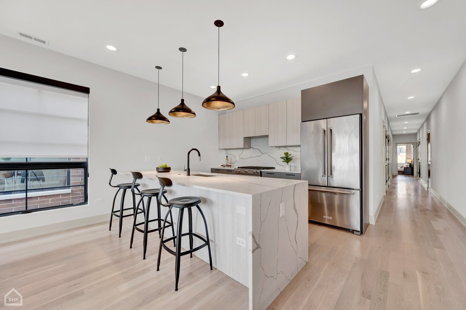 1232 N Bosworth Avenue Unit: 401