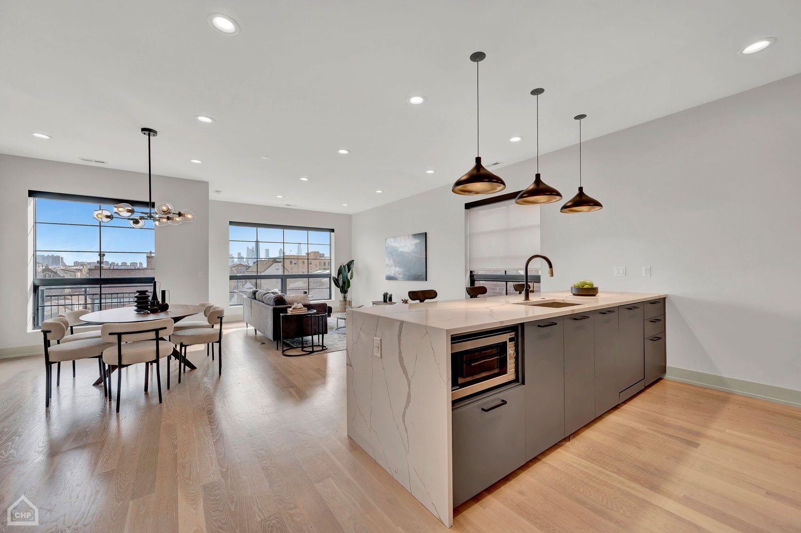 1232 N Bosworth Avenue Unit: 401