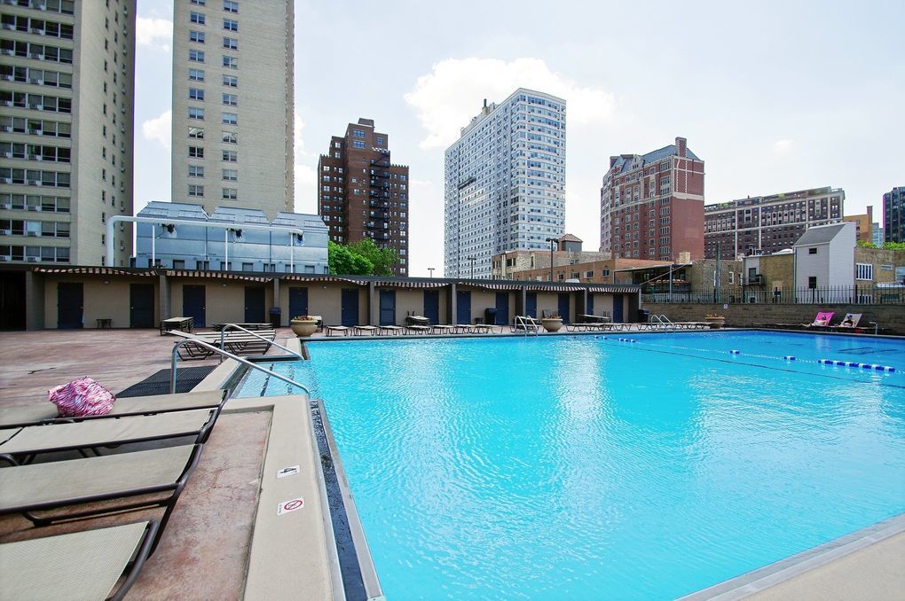 655 W Irving Park Road Unit: 2406