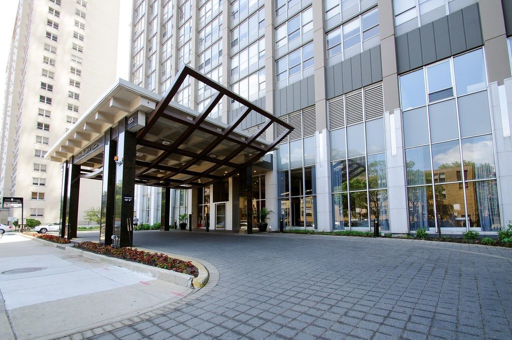 655 W Irving Park Road Unit: 2406