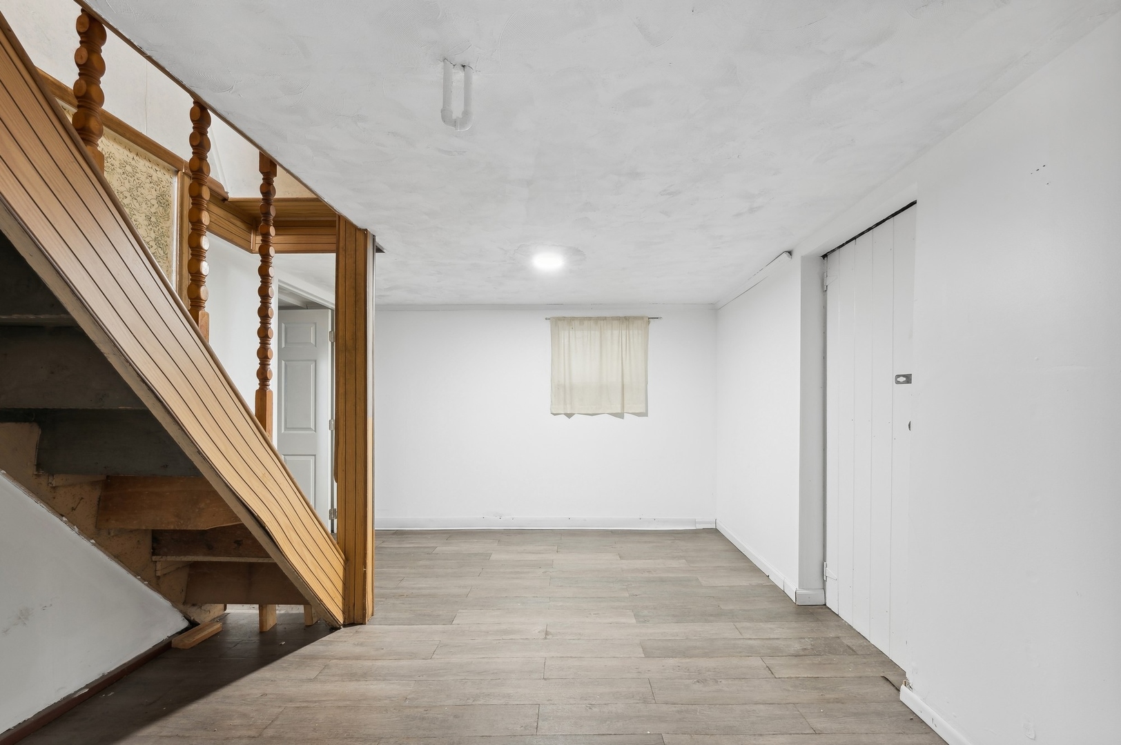 3621 N OVERHILL Avenue