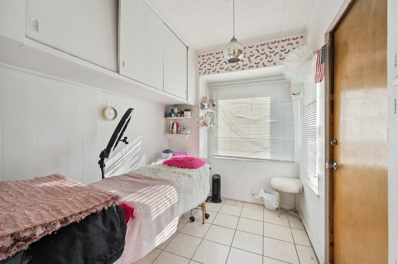 3621 N OVERHILL Avenue