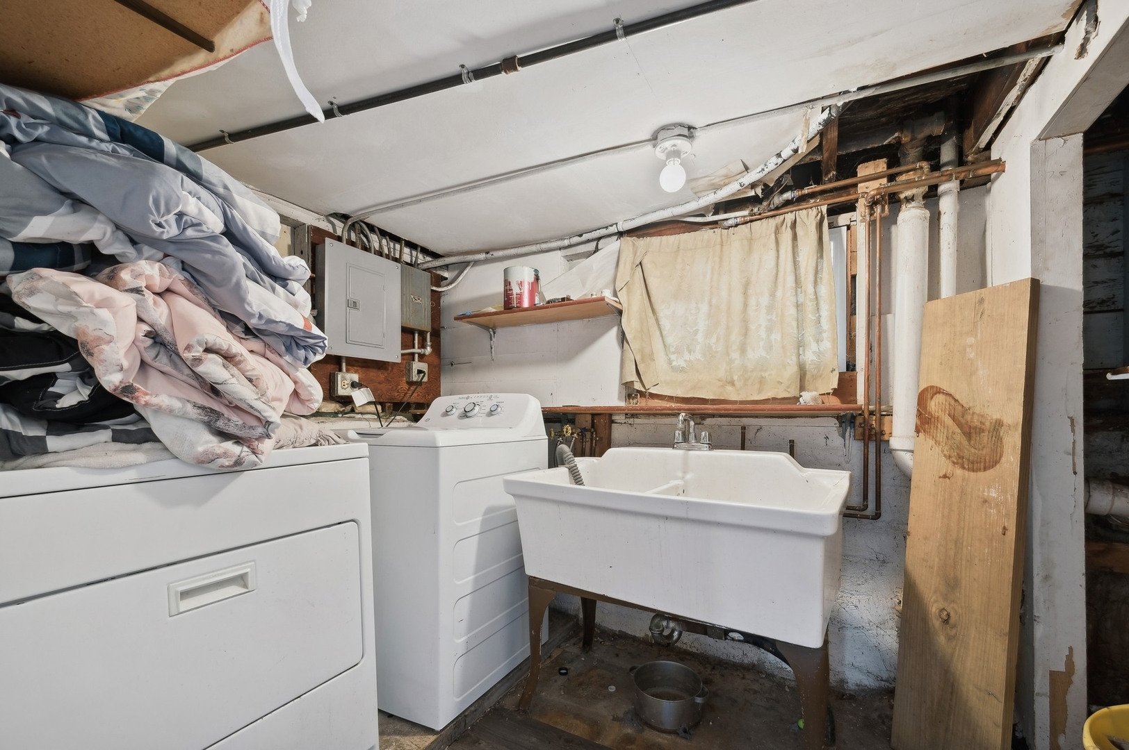 3621 N OVERHILL Avenue