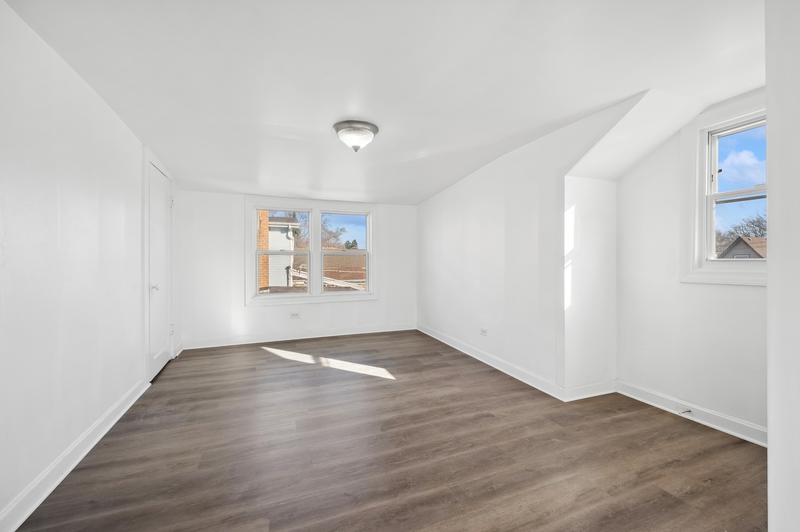 3621 N OVERHILL Avenue