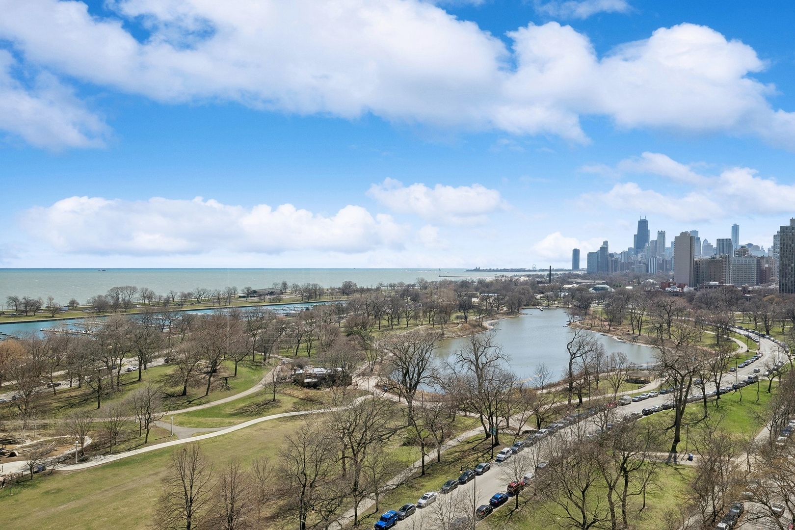 2650 N Lakeview Avenue Unit: 1610