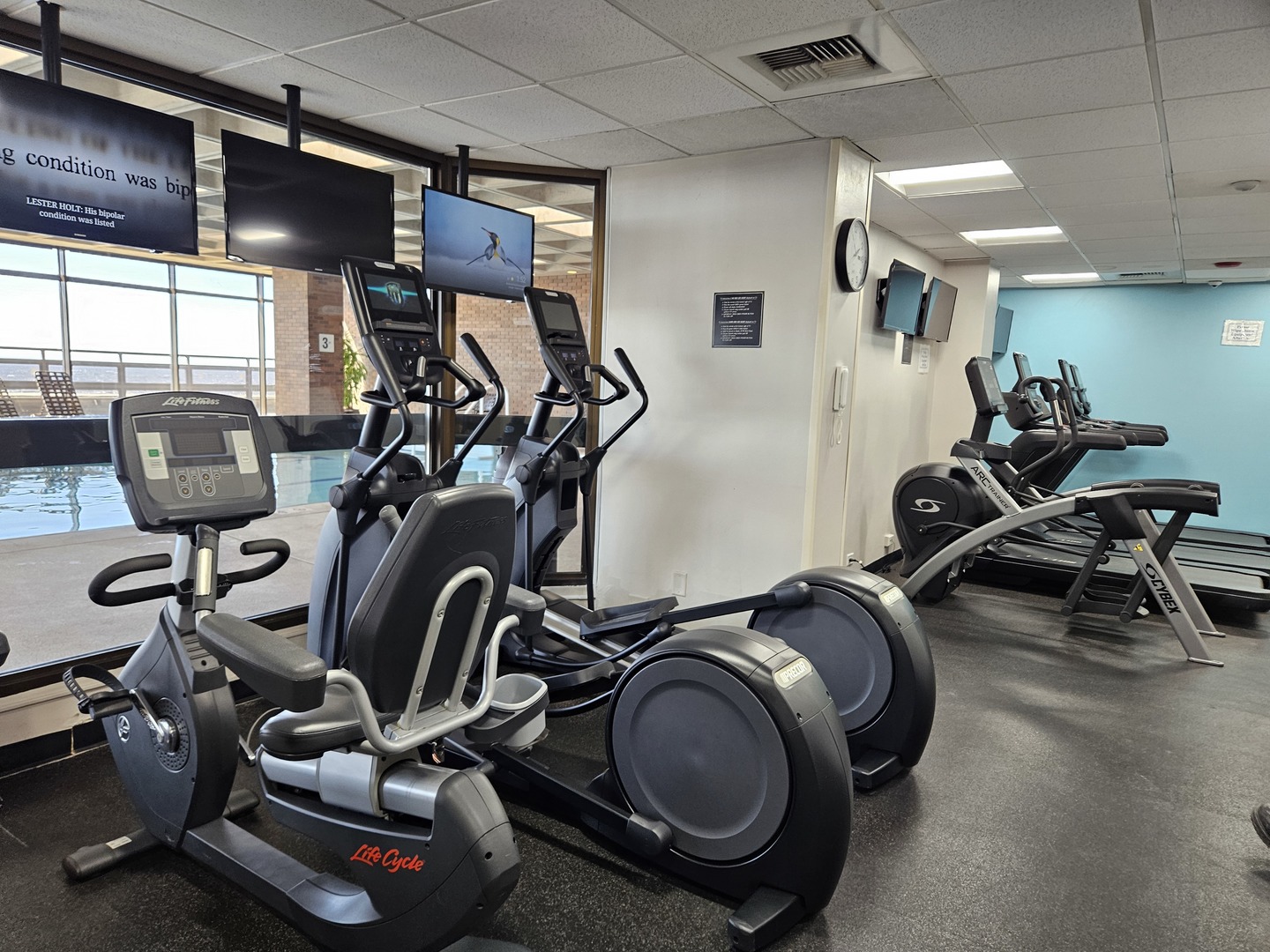 2650 N Lakeview Avenue Unit: 1610