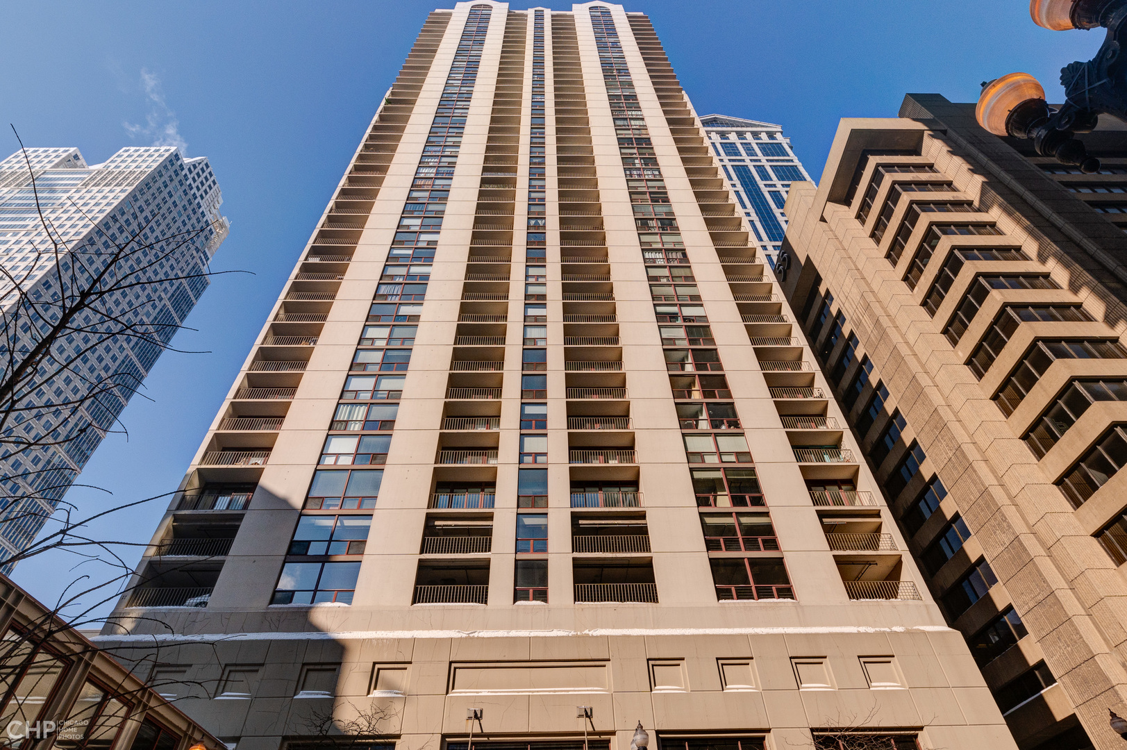 200 N Dearborn Street Unit: 3102