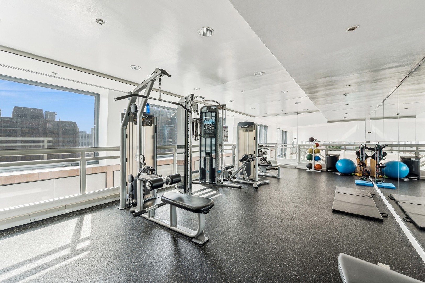 161 E Chicago Avenue Unit: 46C