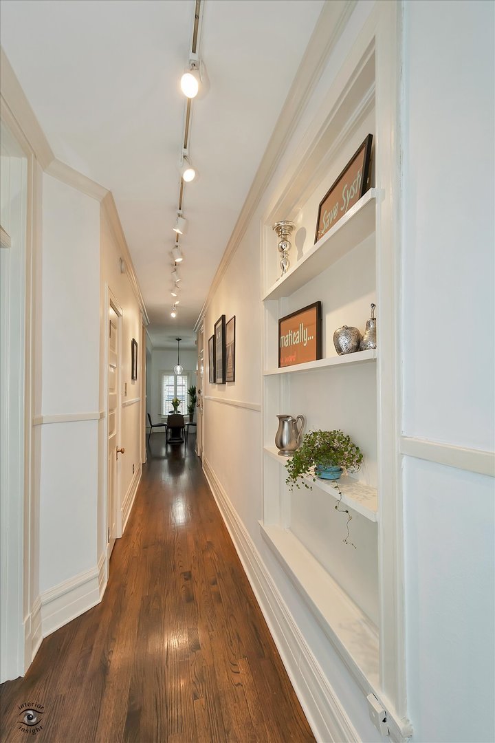 1713 N North Park Avenue Unit: 1S