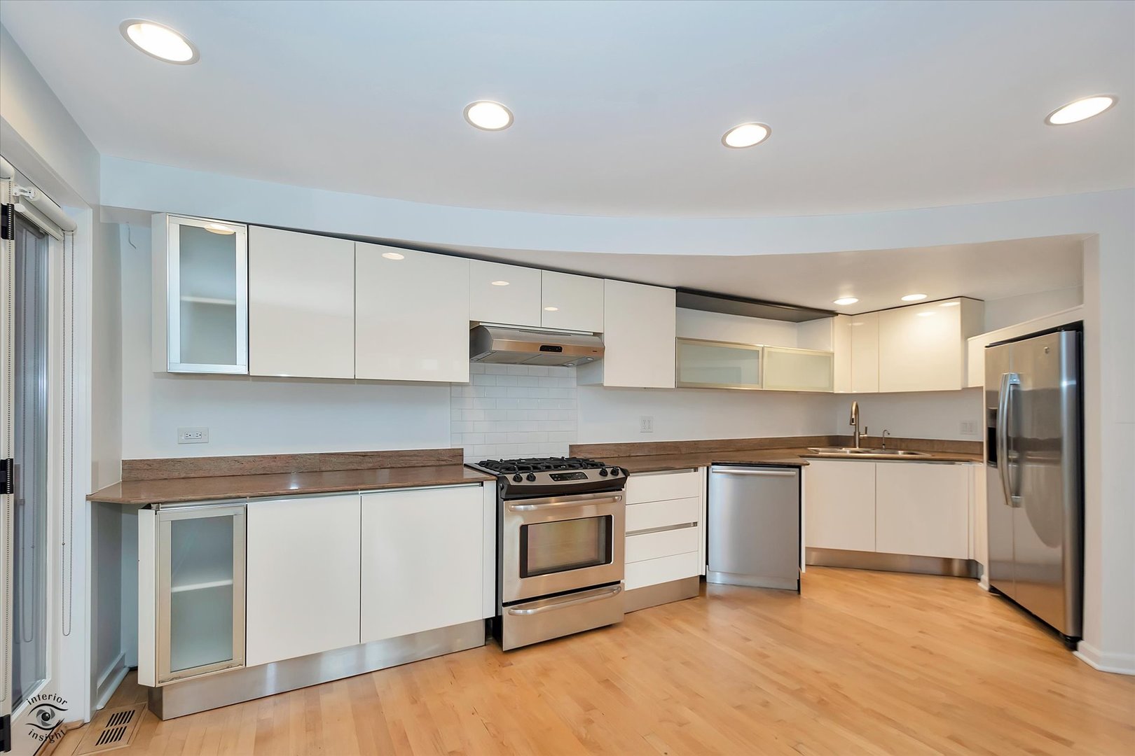 1916 N CLEVELAND Avenue Unit: A