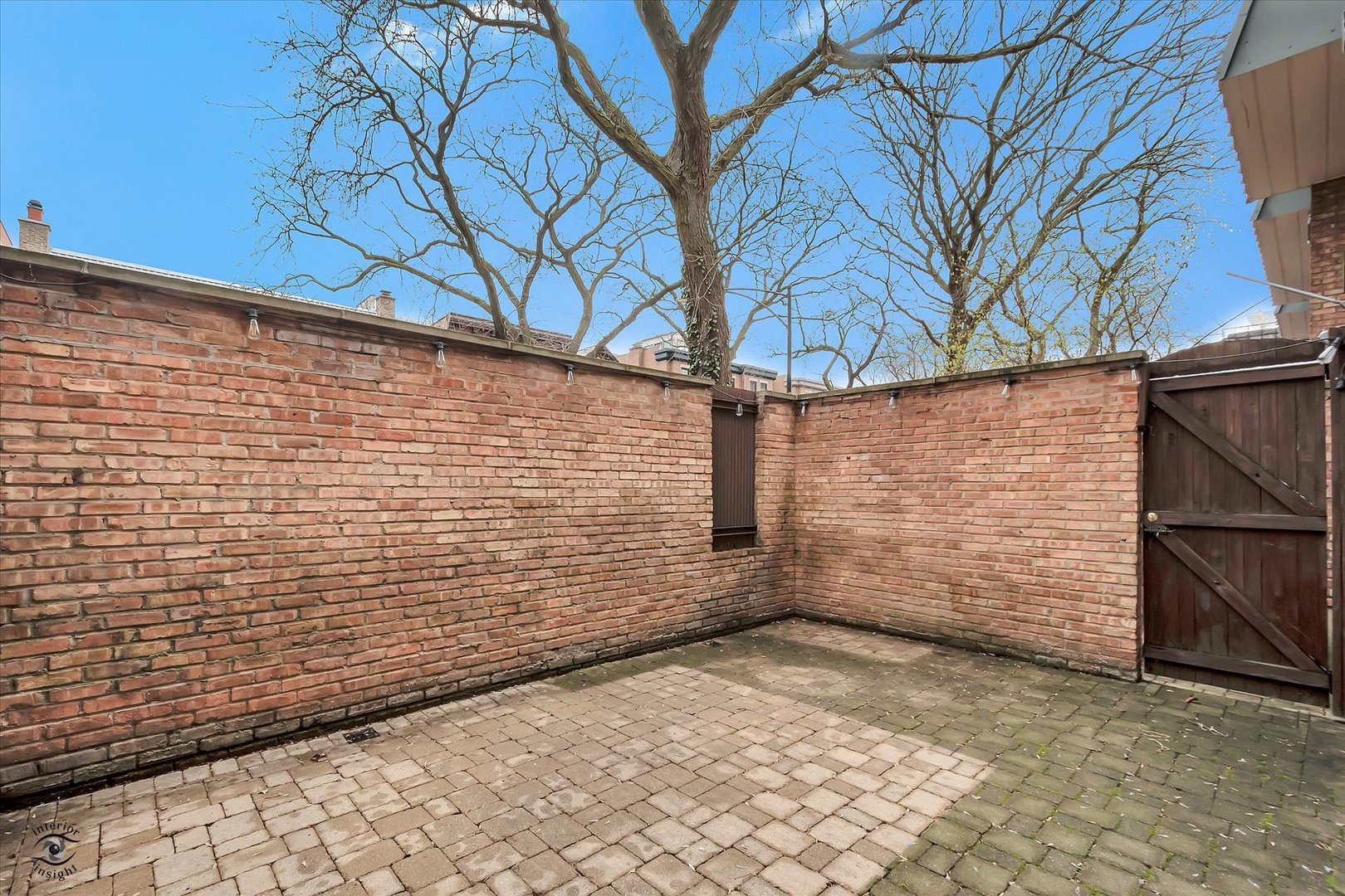 1916 N CLEVELAND Avenue Unit: A