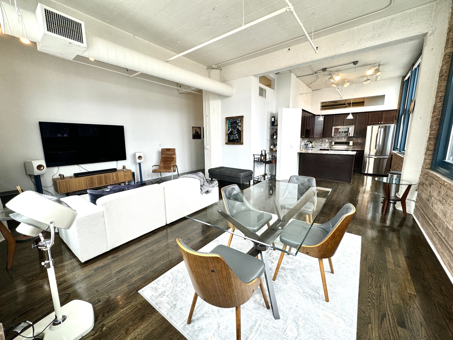 124 W Polk Street Unit: 307