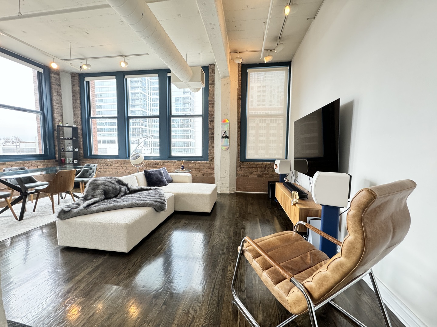 124 W Polk Street Unit: 307