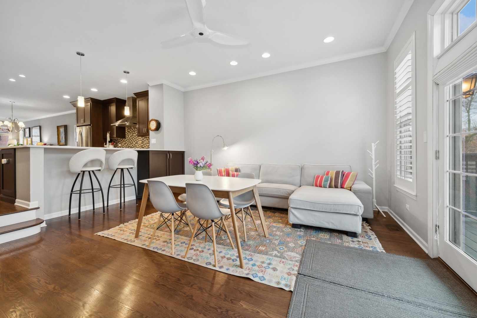 1502 N Mohawk Street