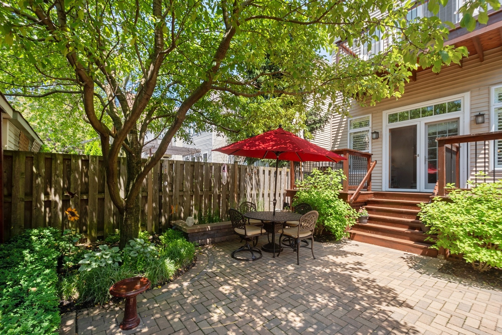 1502 N Mohawk Street