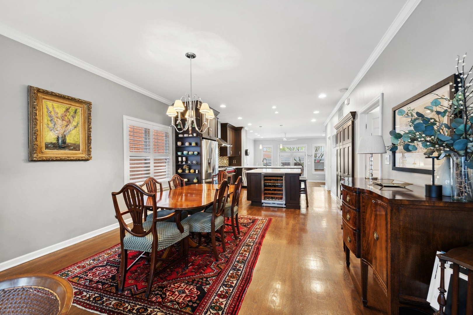 1502 N Mohawk Street