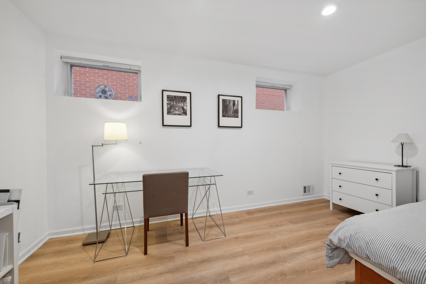 1502 N Mohawk Street