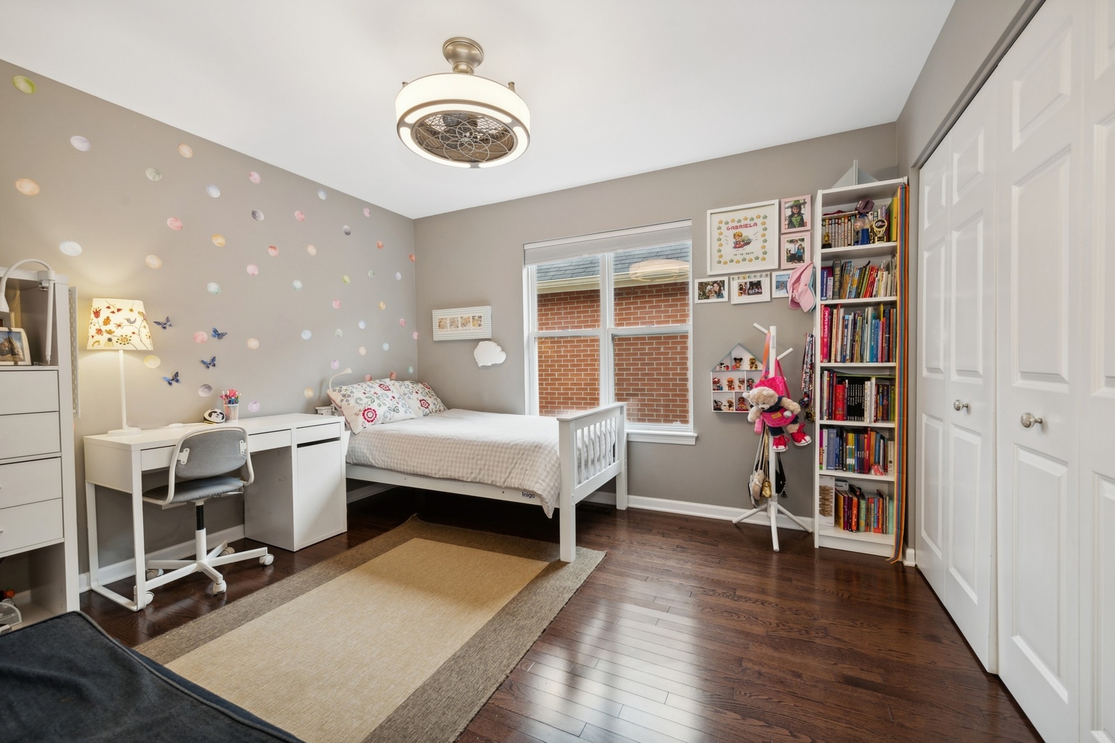 1502 N Mohawk Street