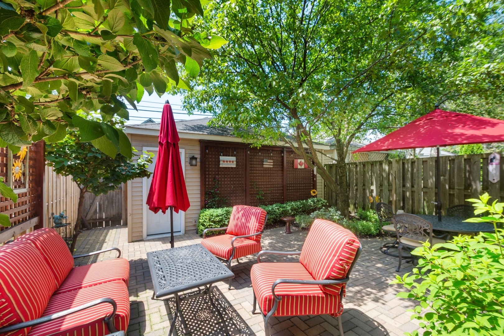 1502 N Mohawk Street