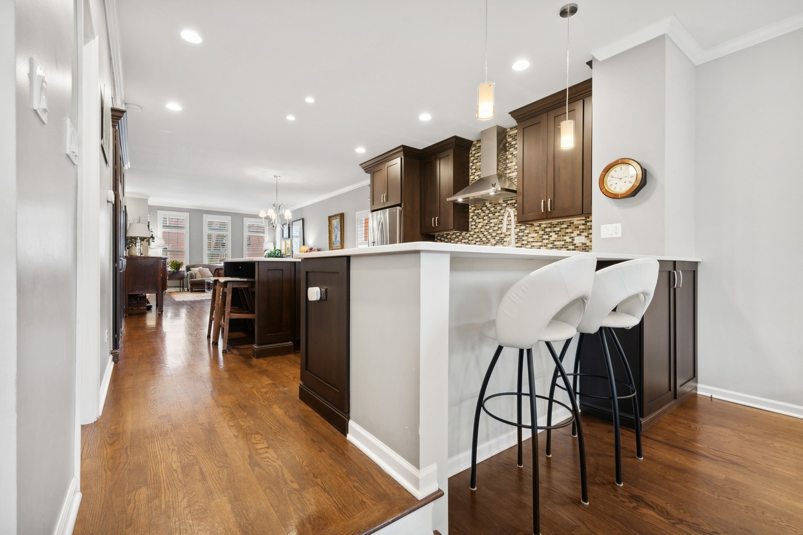 1502 N Mohawk Street