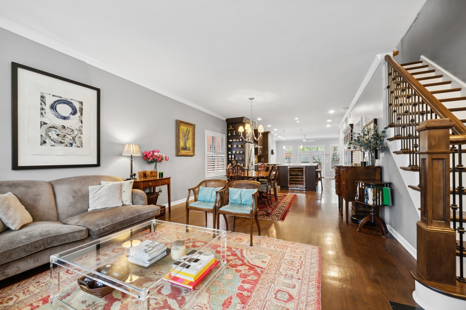 1502 N Mohawk Street