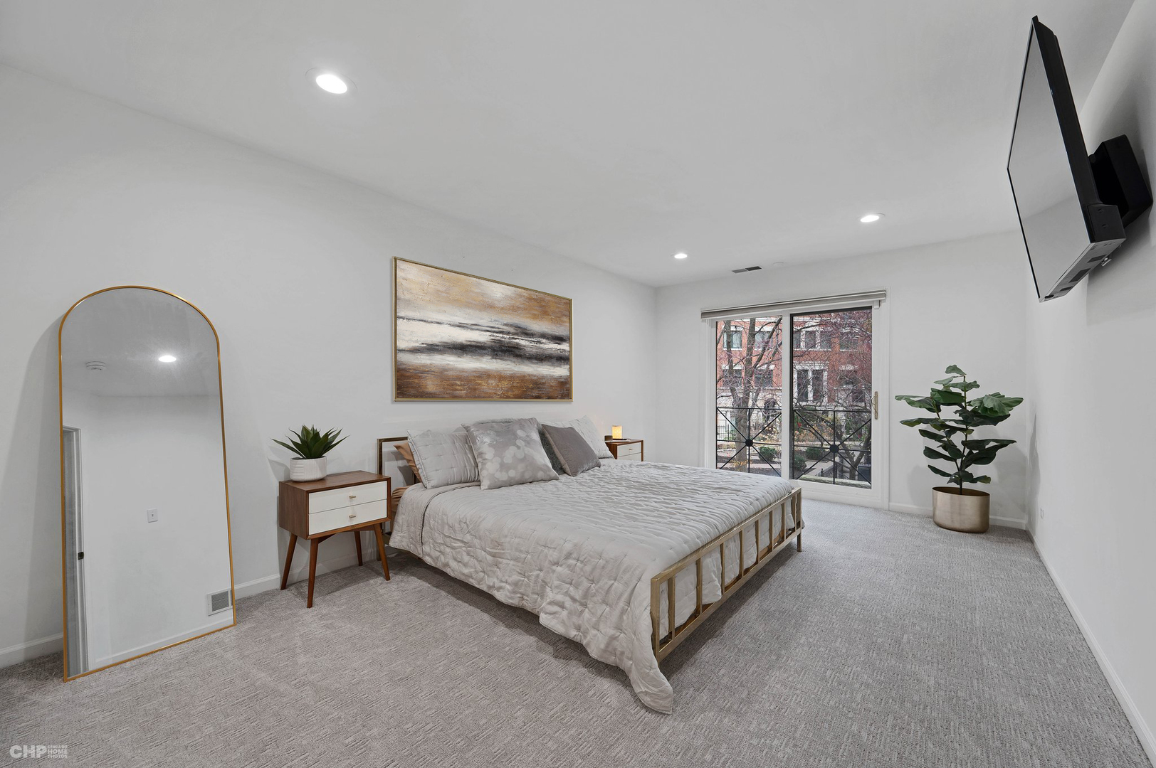 2039 N Lincoln Avenue Unit: H