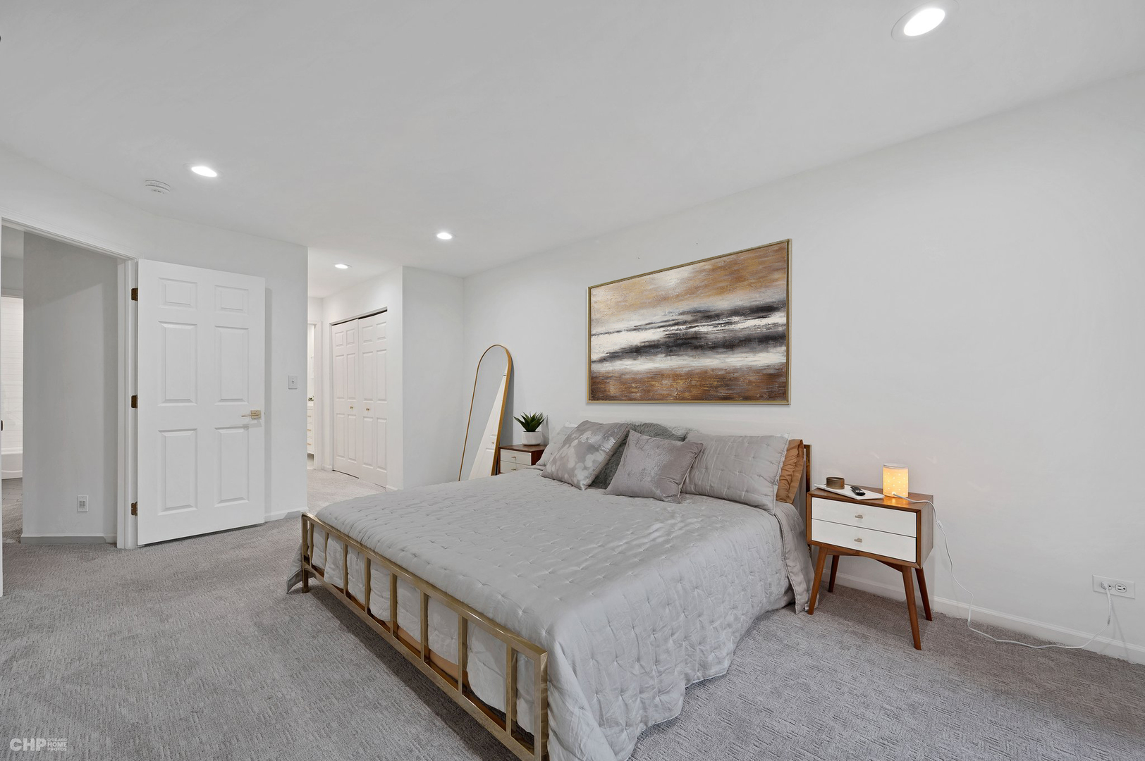 2039 N Lincoln Avenue Unit: H