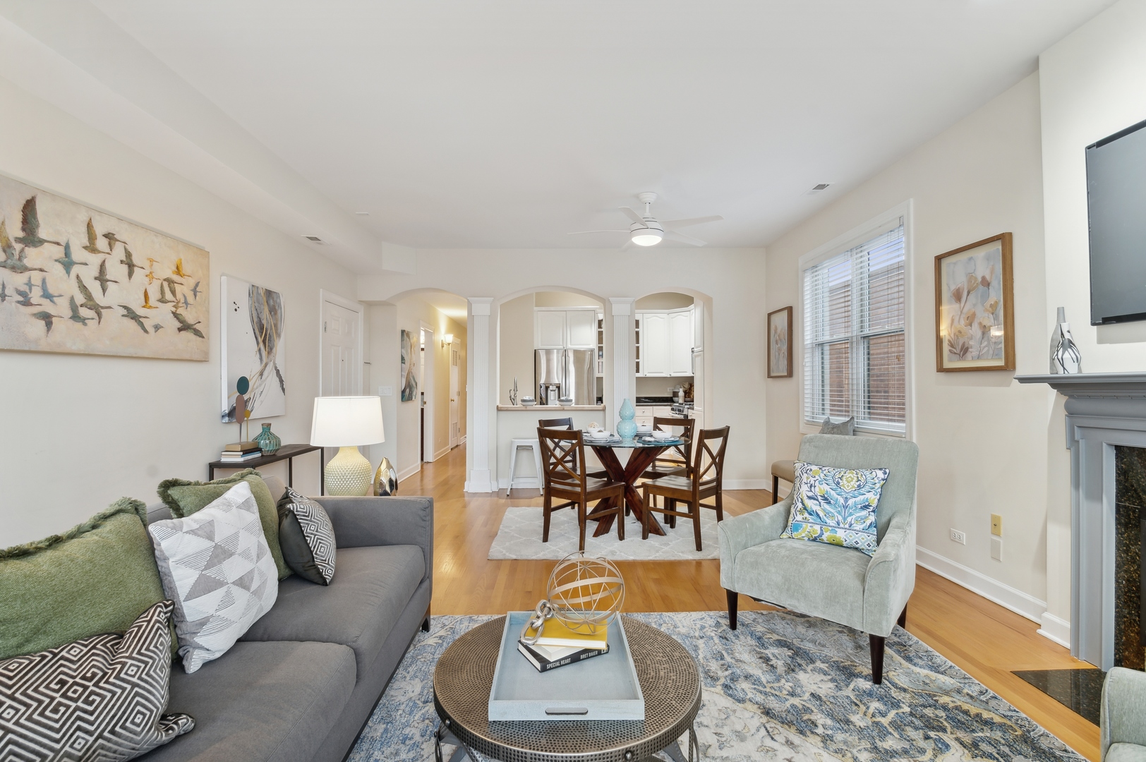834 W Diversey Parkway Unit: 3E