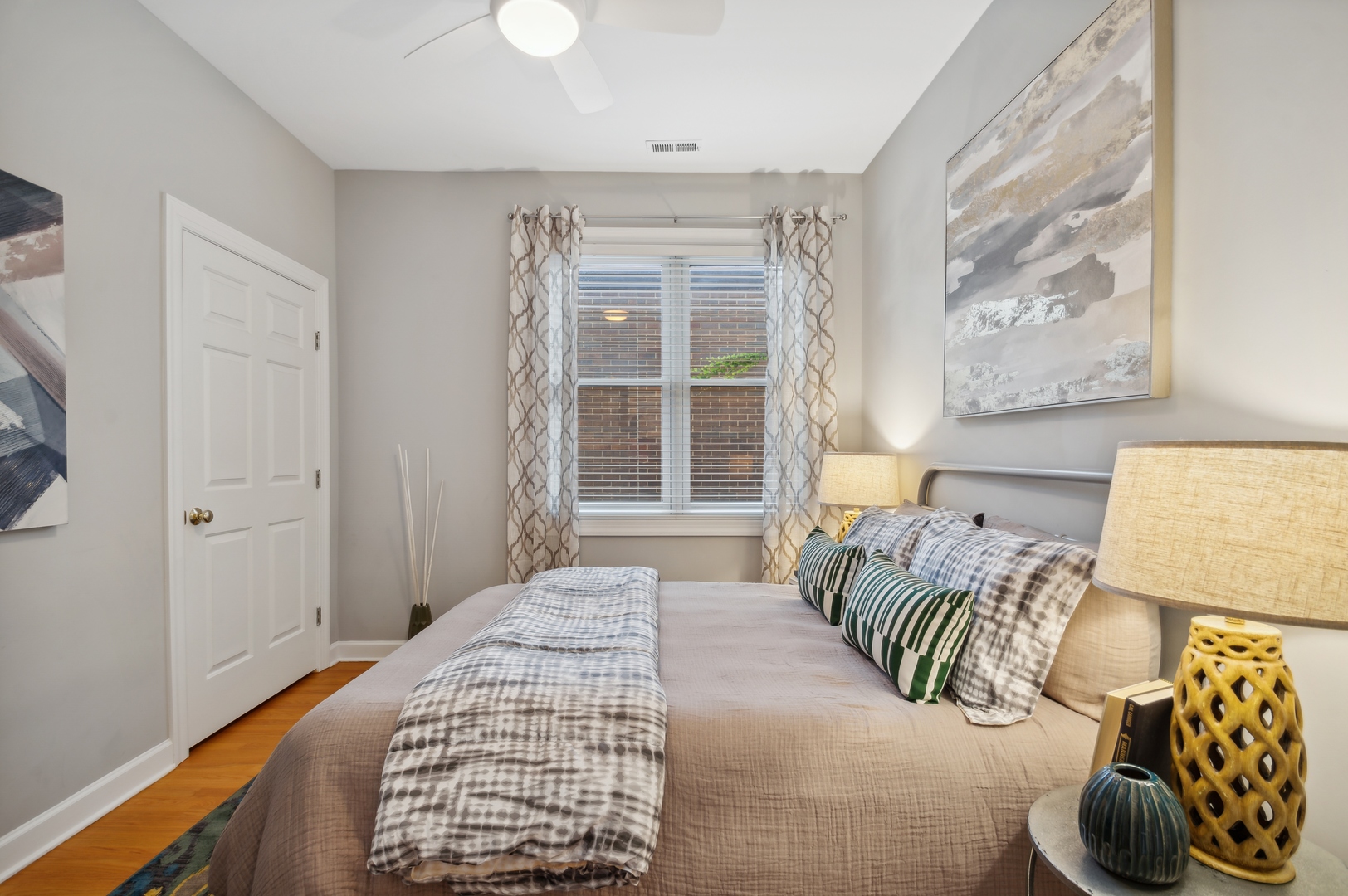 834 W Diversey Parkway Unit: 3E