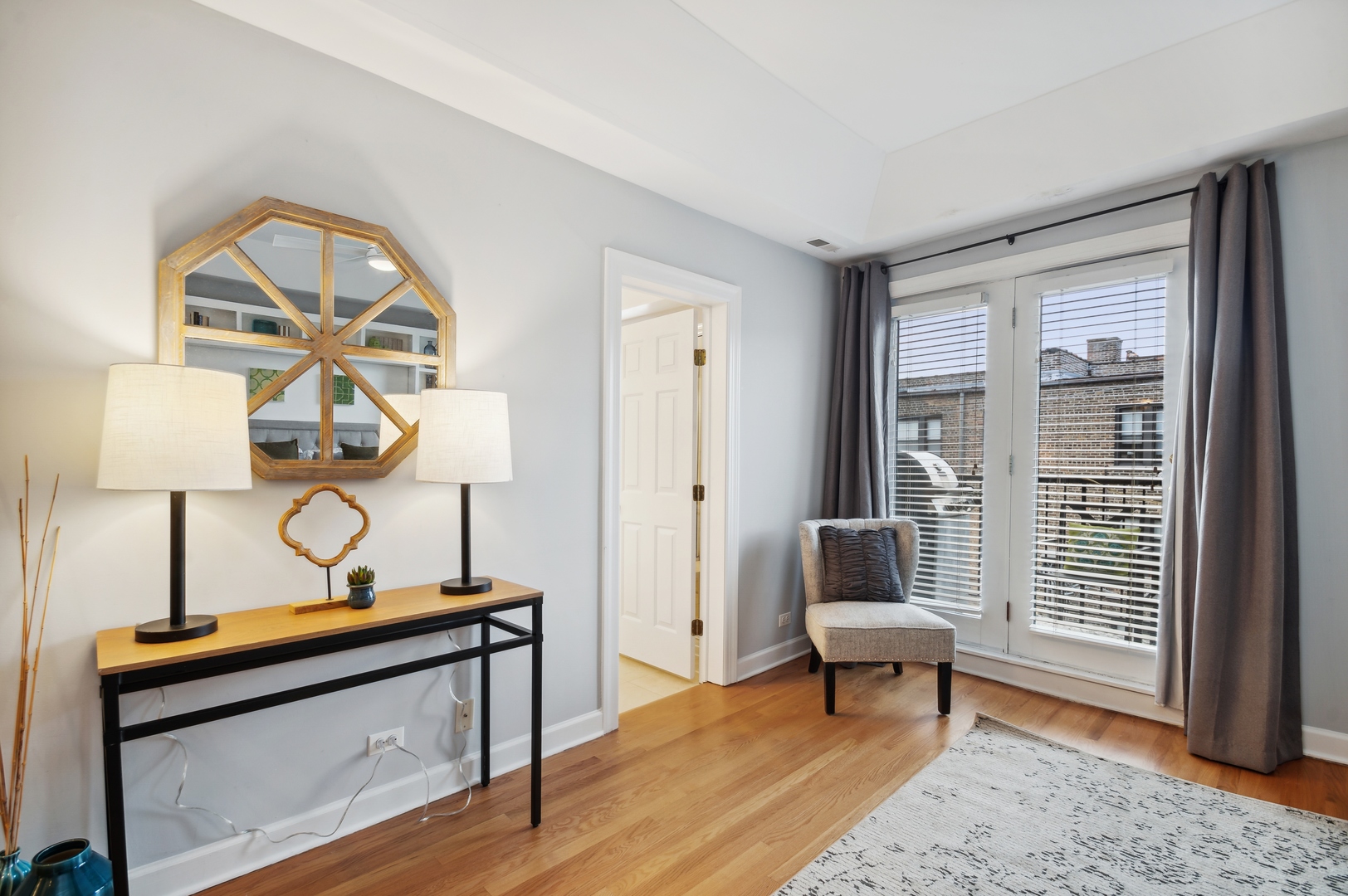 834 W Diversey Parkway Unit: 3E