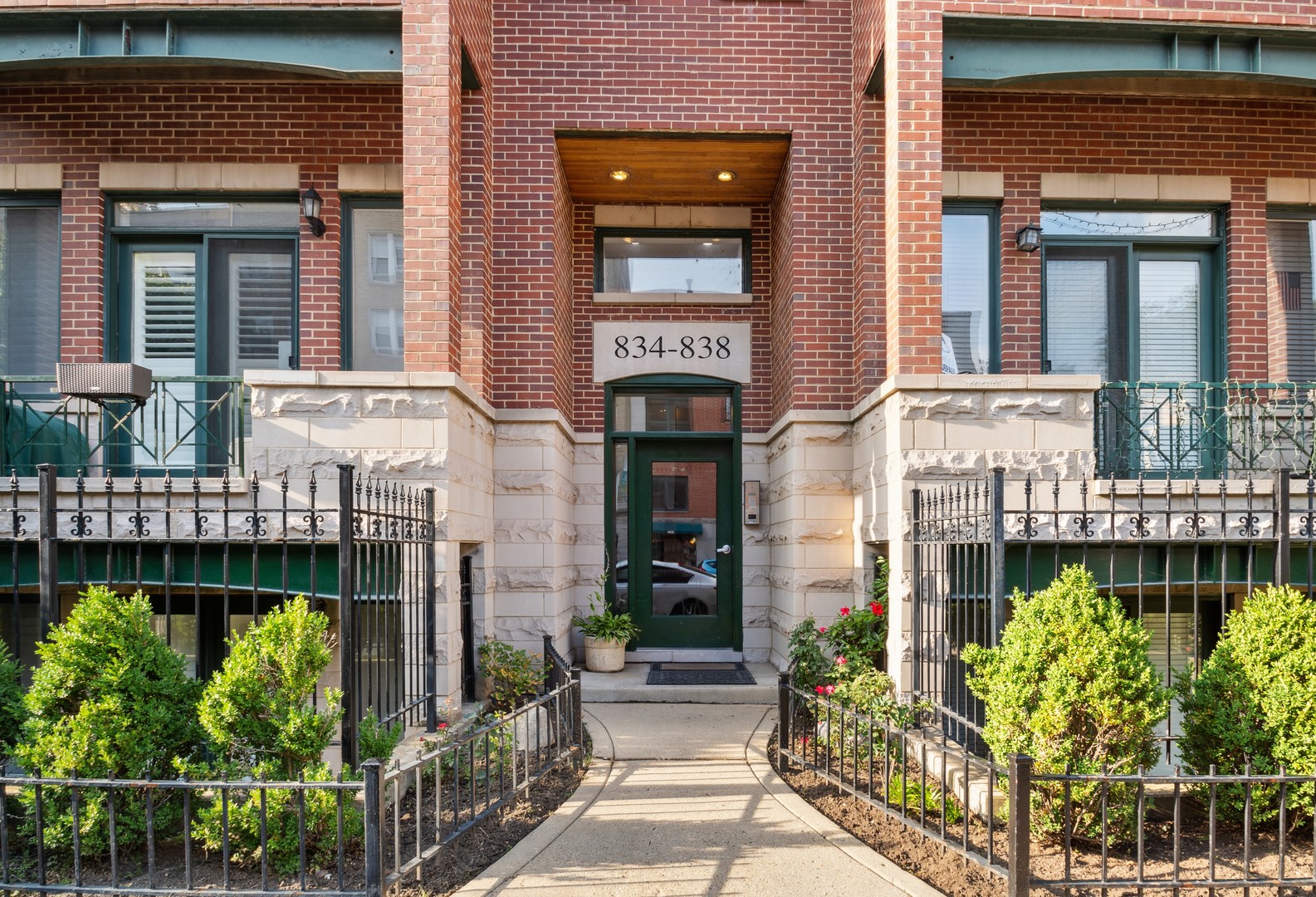 834 W Diversey Parkway Unit: 3E