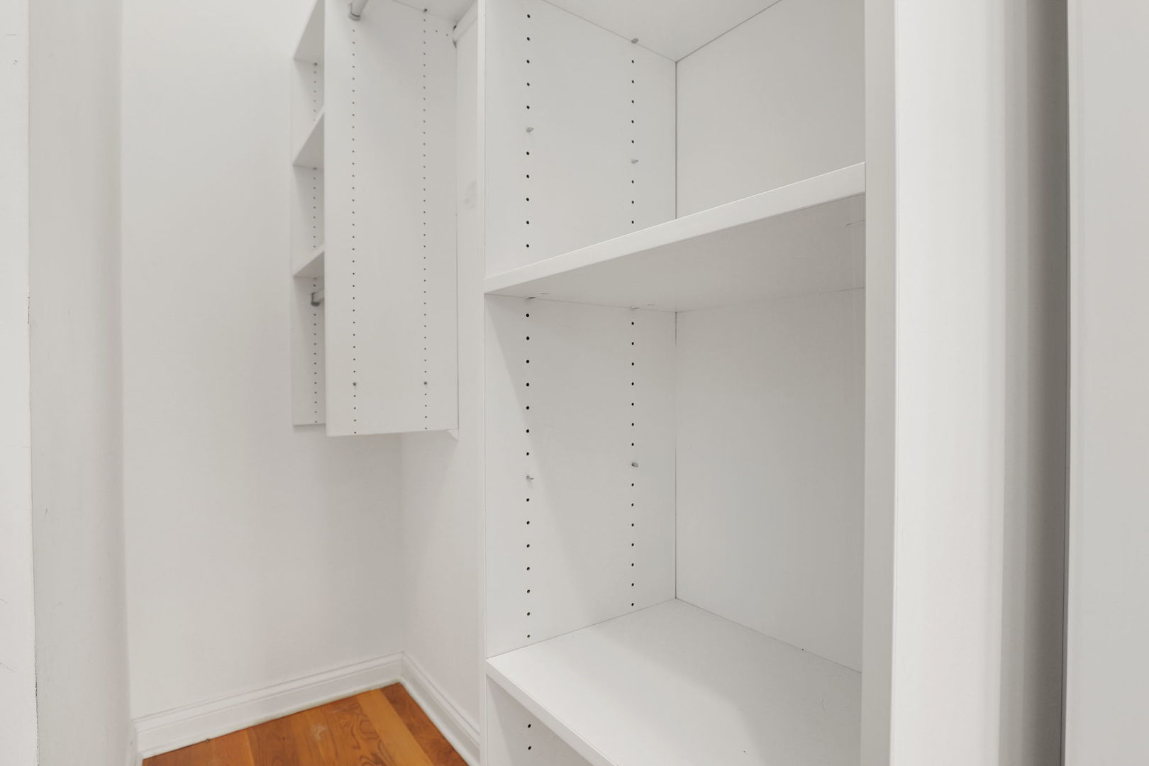 2023 N Mozart Street Unit: 2