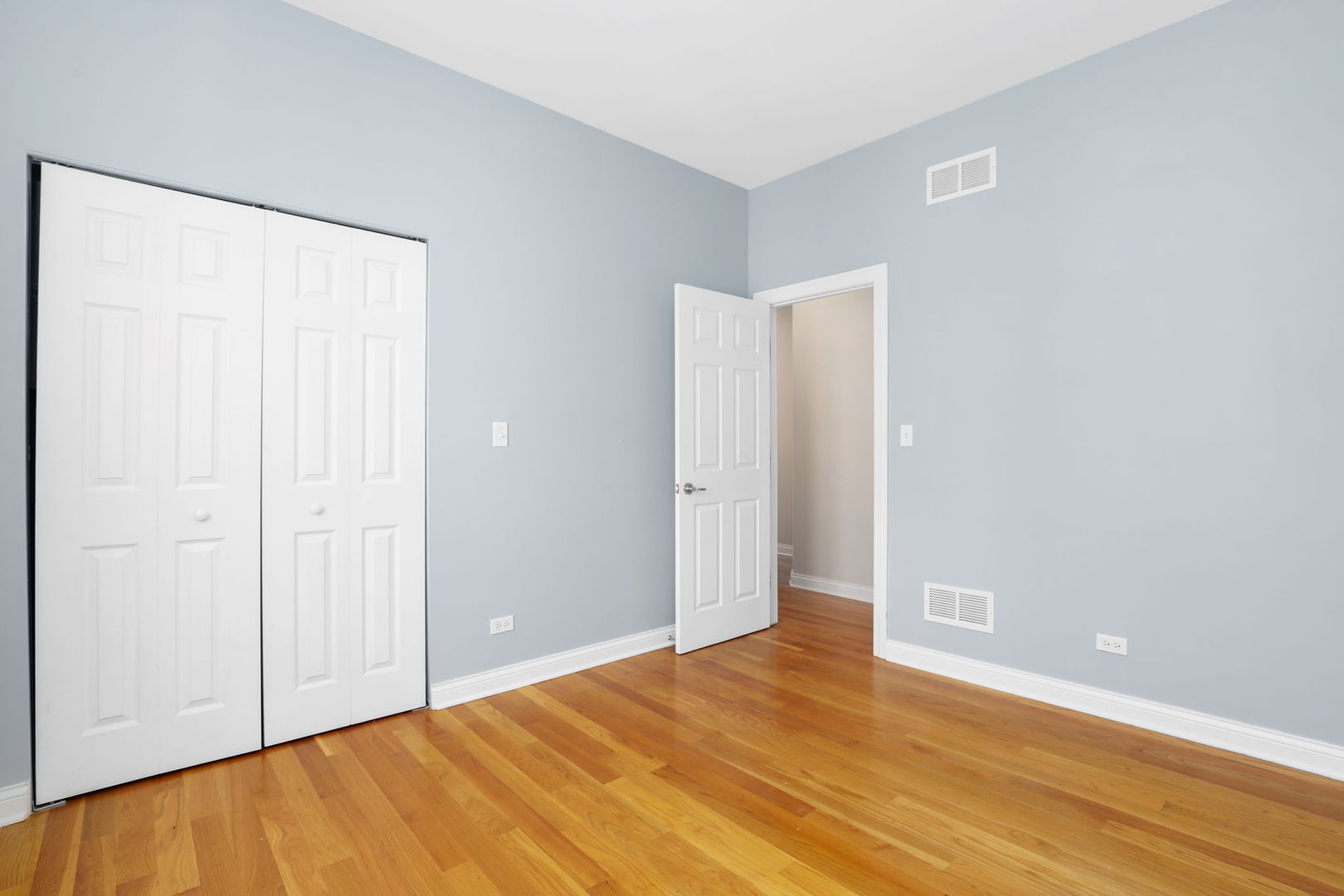 2023 N Mozart Street Unit: 2