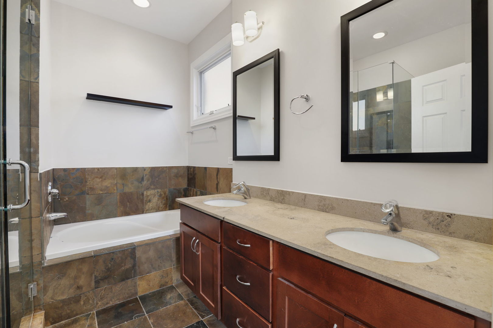 2023 N Mozart Street Unit: 2