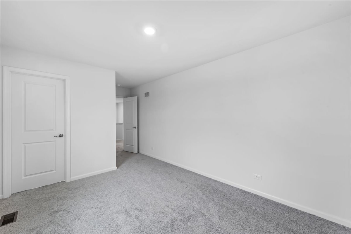 120 SWEETFLAG Circle
