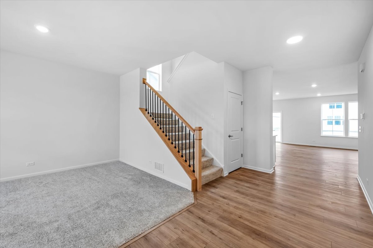 120 SWEETFLAG Circle