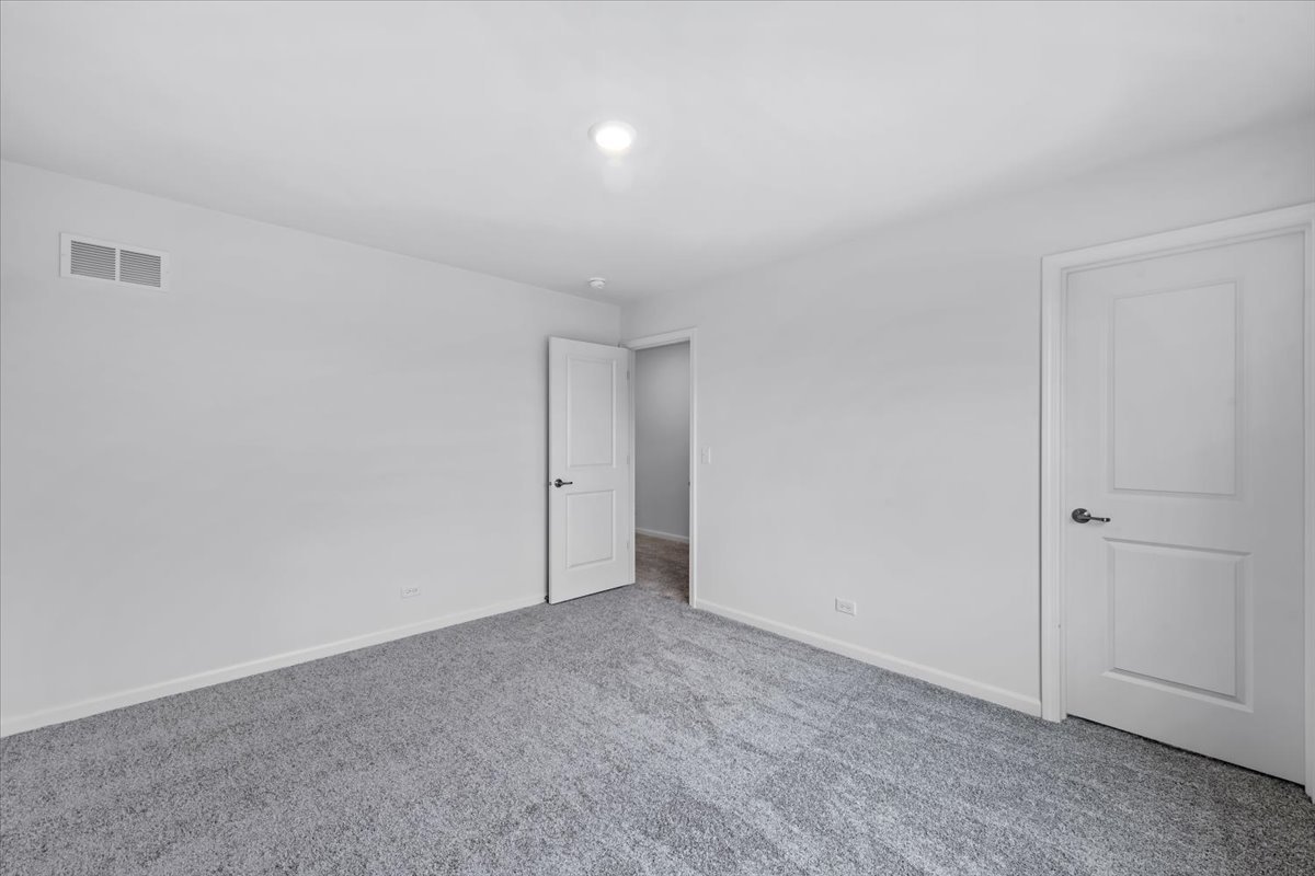 120 SWEETFLAG Circle
