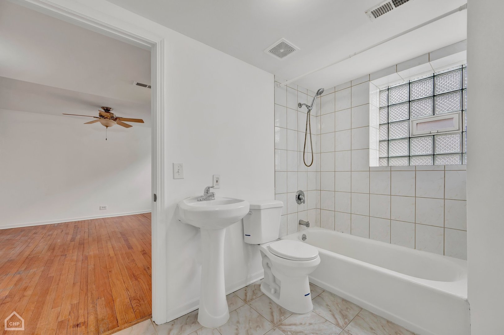 2155 N Spaulding Avenue Unit: 1