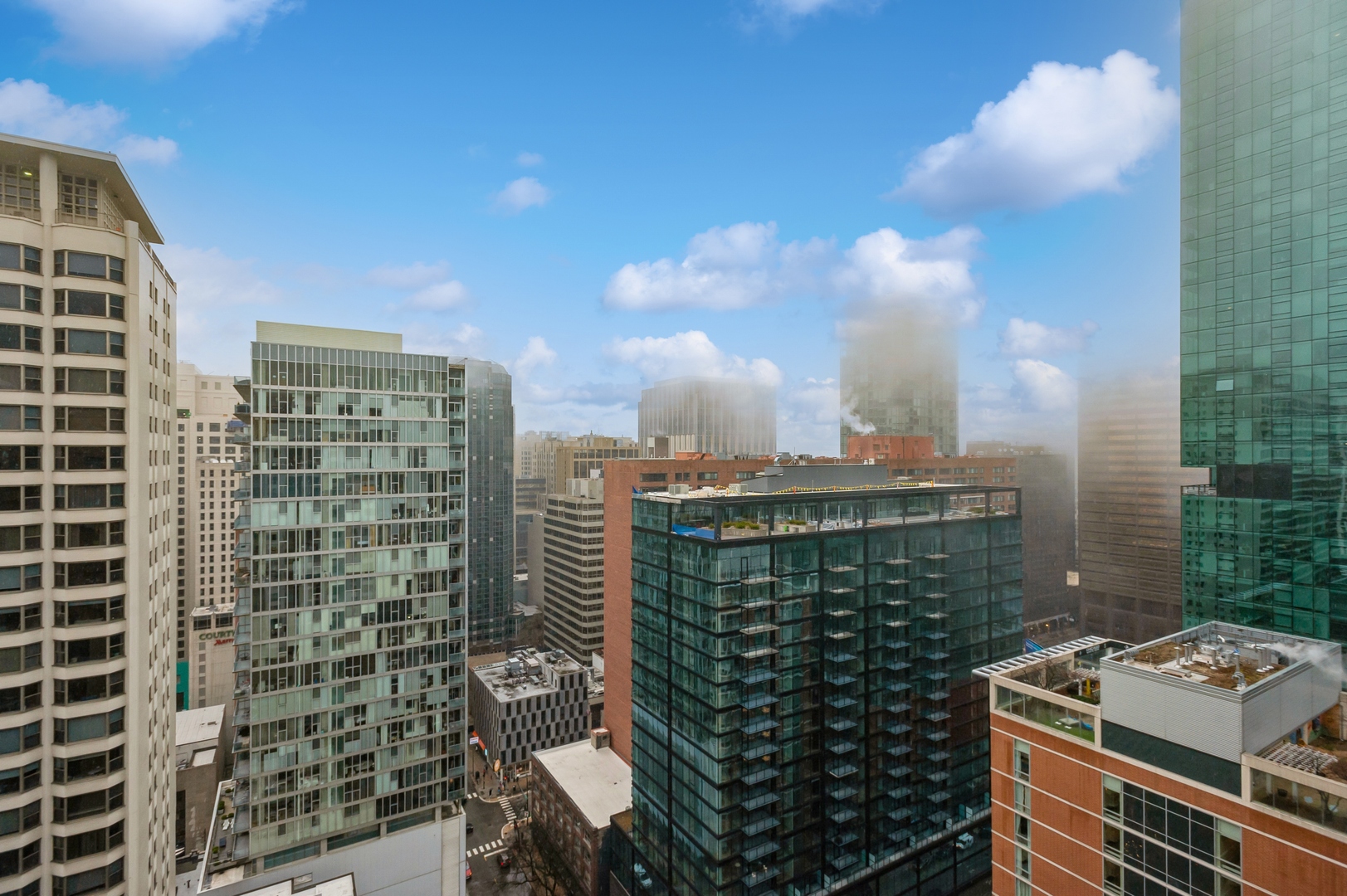 160 E Illinois Street Unit: 2403