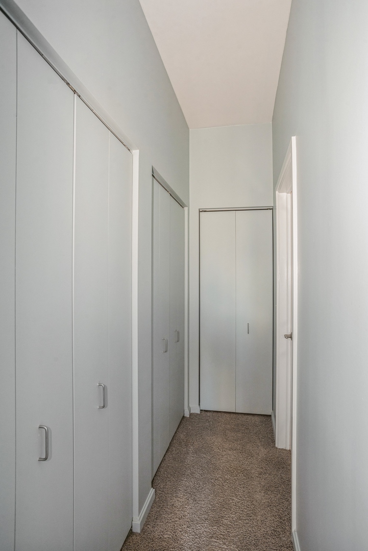 160 E Illinois Street Unit: 2403