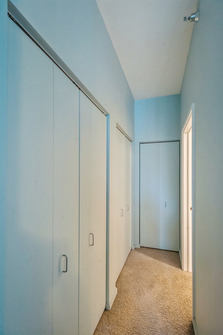 160 E Illinois Street Unit: 2403