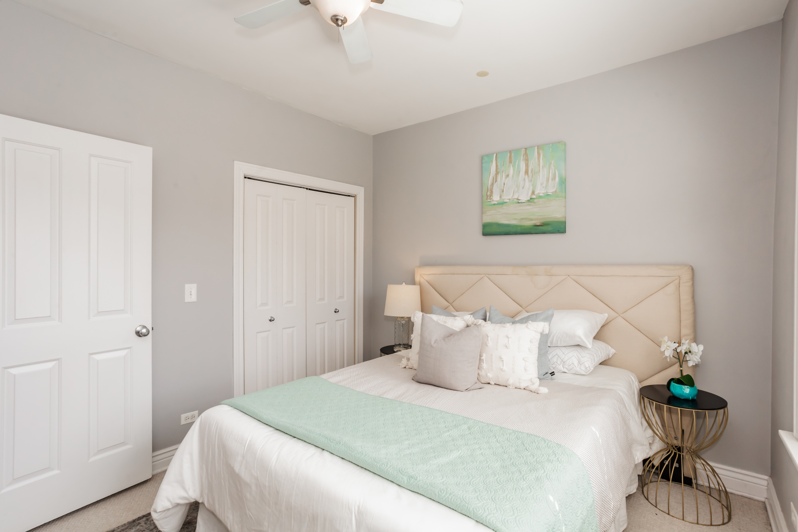 3701 N Bosworth Avenue Unit: 3