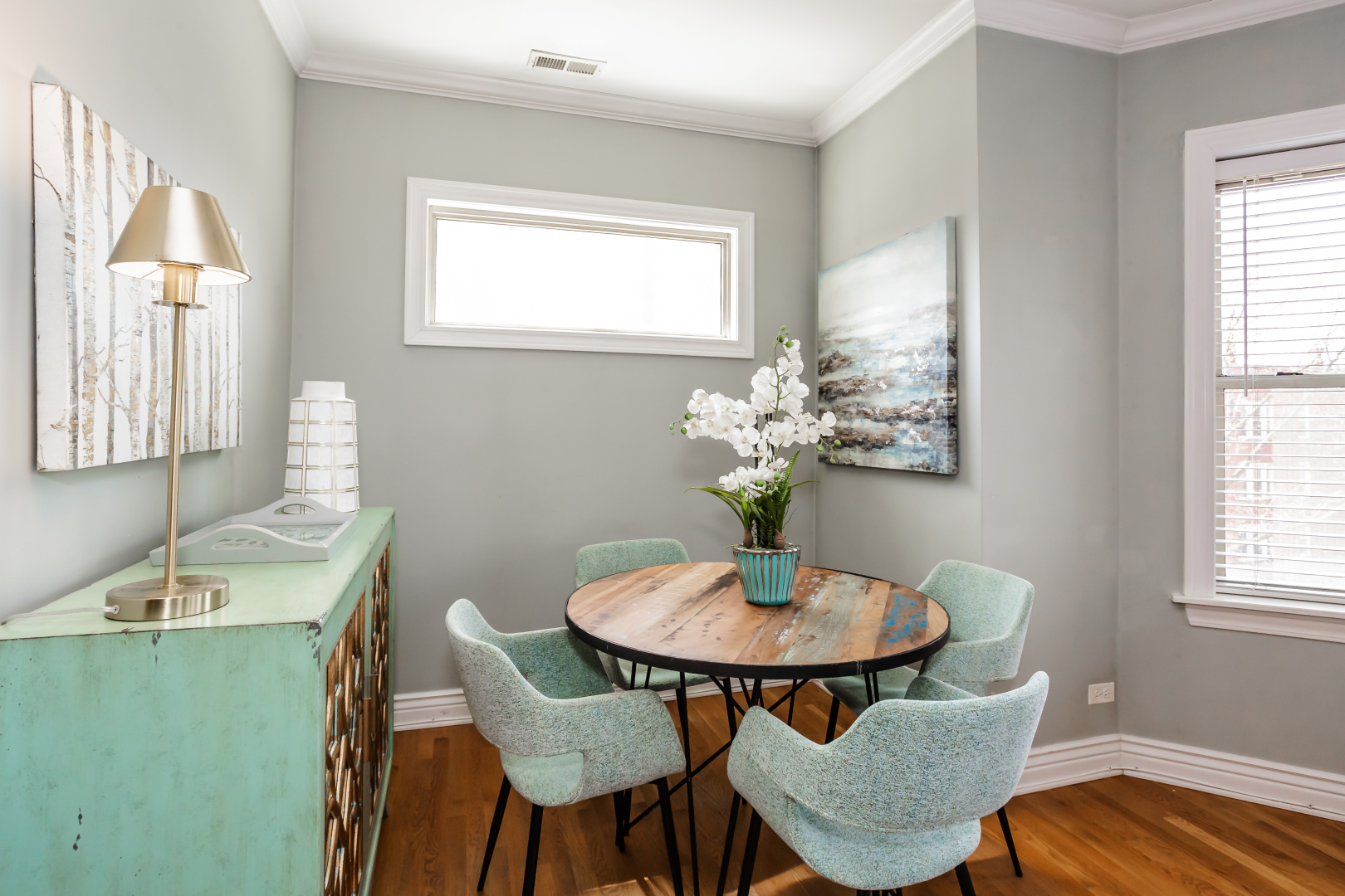 3701 N Bosworth Avenue Unit: 3