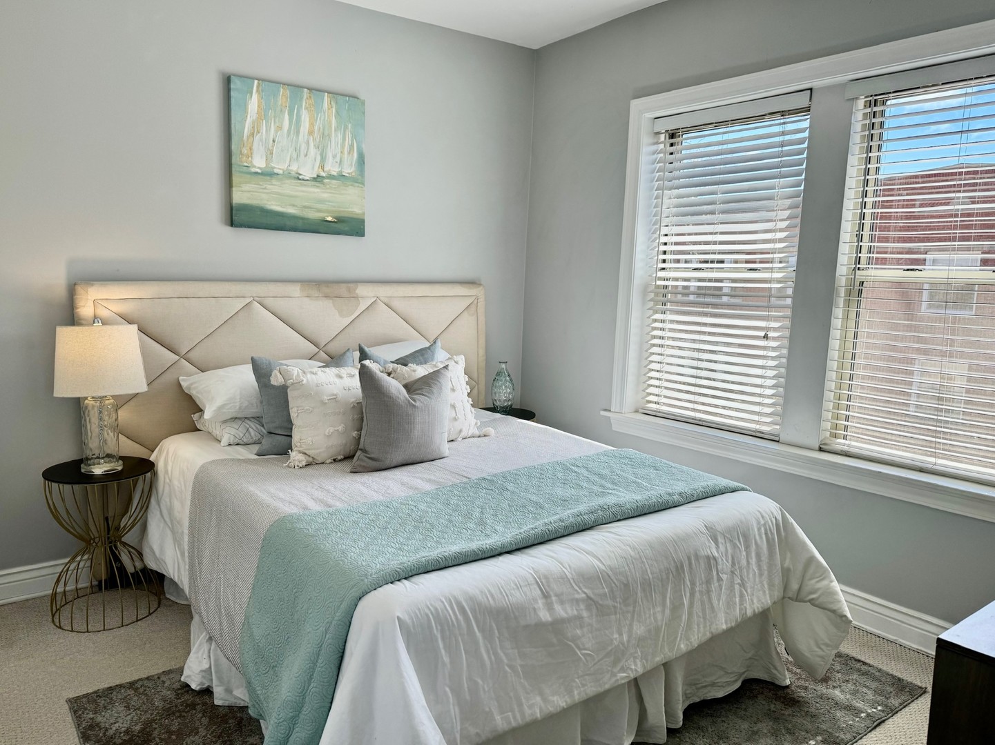 3701 N Bosworth Avenue Unit: 3