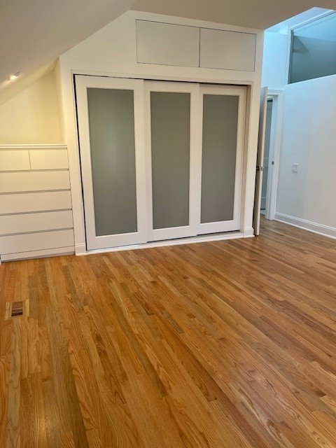 850 W Fullerton Avenue