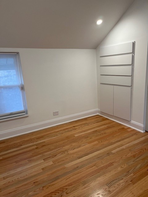 850 W Fullerton Avenue