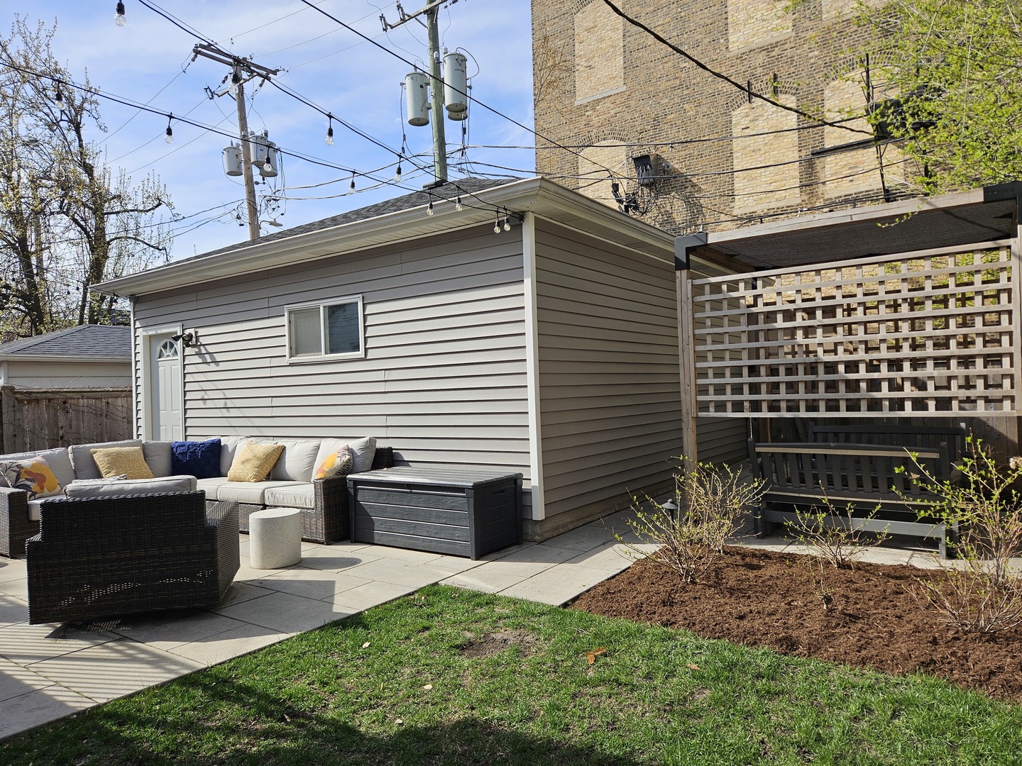 1822 W Warner Avenue