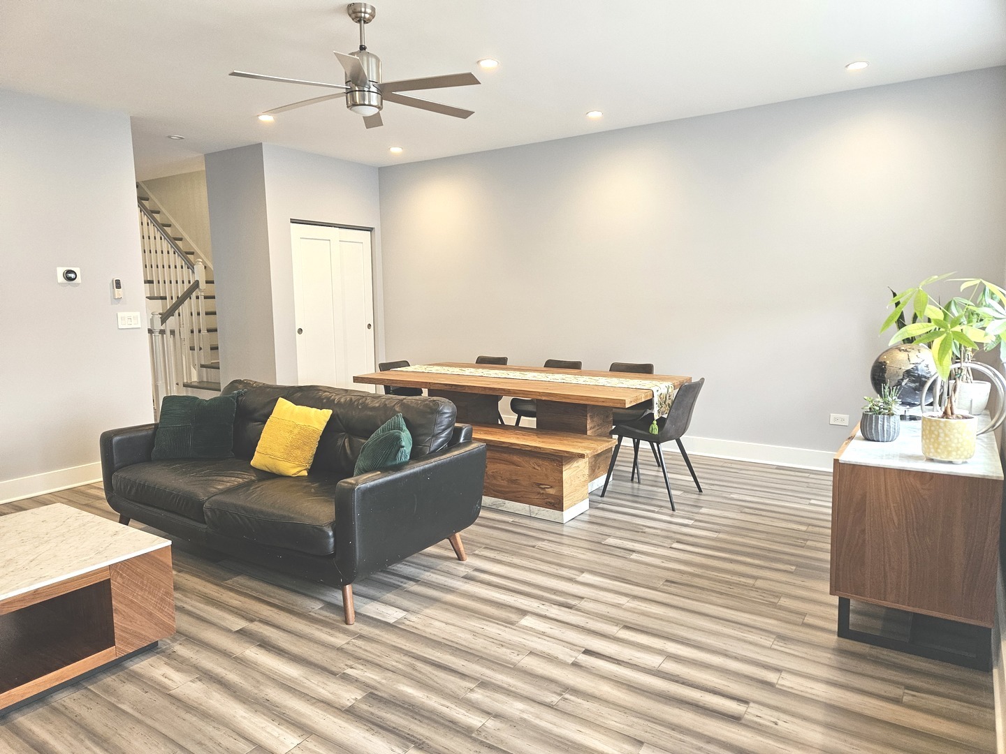 1822 W Warner Avenue