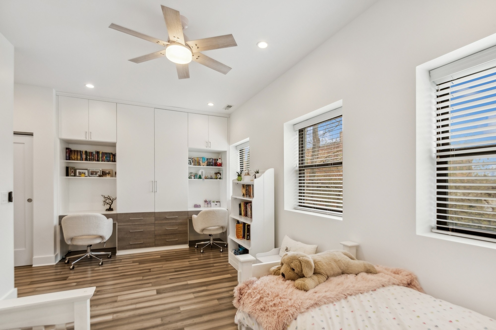 1822 W Warner Avenue